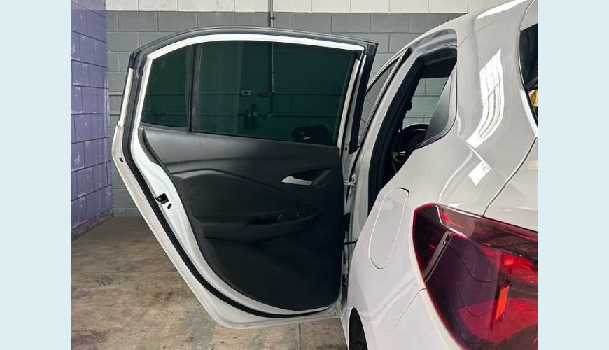 CHEVROLET ONIX LT 1.0 TURBO - BRANCO - 2025 Foto 9 (Grande)