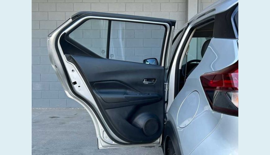 NISSAN KICKS ADVANCE CVT 1.6 FLEX - PRATA - 2024 Foto 9 (Grande)