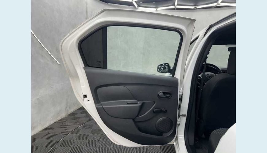 RENAULT LOGAN LIFE 1.0 12V SCE FLEX - BRANCO - 2023 Foto 9 (Grande)