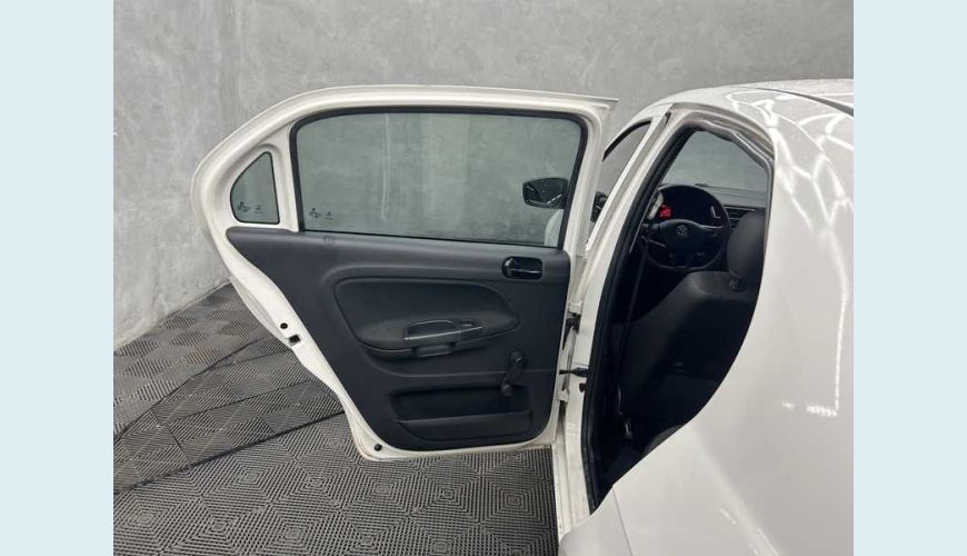 VOLKSWAGEN GOL 1.0 12V FLEX - BRANCO - 2023 Foto 9 (Grande)