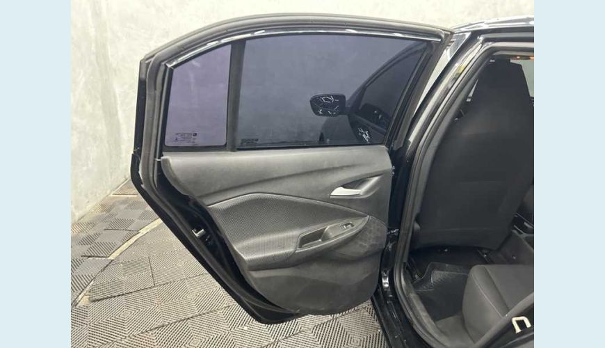 CHEVROLET ONIX LT 1.0 - PRETO - 2023 Foto 9 (Grande)
