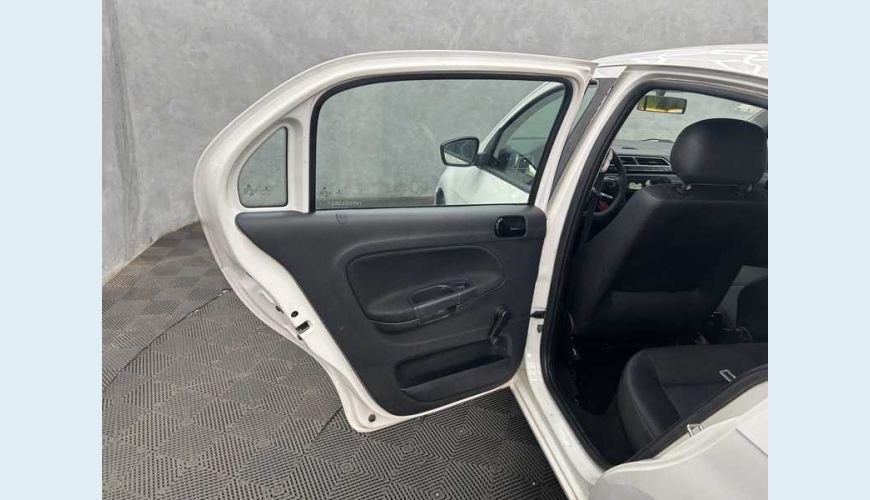 VOLKSWAGEN GOL 1.0 12V FLEX - BRANCO - 2022 Foto 9 (Grande)