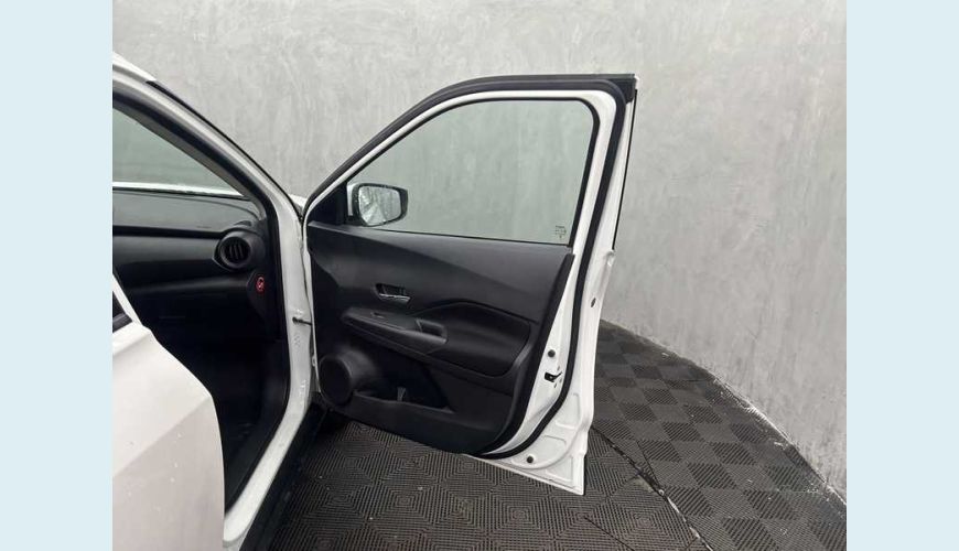 NISSAN KICKS SENSE CVT 1.6 FLEX - BRANCO - 2024 Foto 9 (Grande)