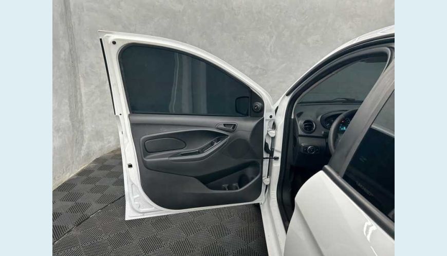 FORD KA SEDAN SE 1.5 12V FLEX - BRANCO - 2020 Foto 9 (Grande)