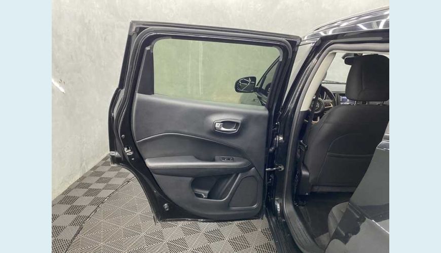 JEEP COMPASS 2.0 SPORT 4X2 AUT. FLEX - PRETO - 2018 Foto 9 (Grande)