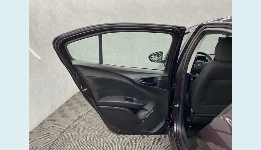FIAT CRONOS DRIVE 1.3 S-DESIGN FLEX - PRETO - 2022 Foto 9 (Grande)