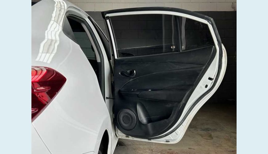 TOYOTA YARIS SEDAN XL 1.5 FLEX 16V 4P AUT. - BRANCO - 2023 Foto 9 (Grande)