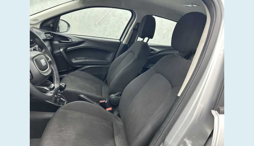 FIAT CRONOS DRIVE 1.0 FLEX MT - PRATA - 2023 Foto 9 (Grande)
