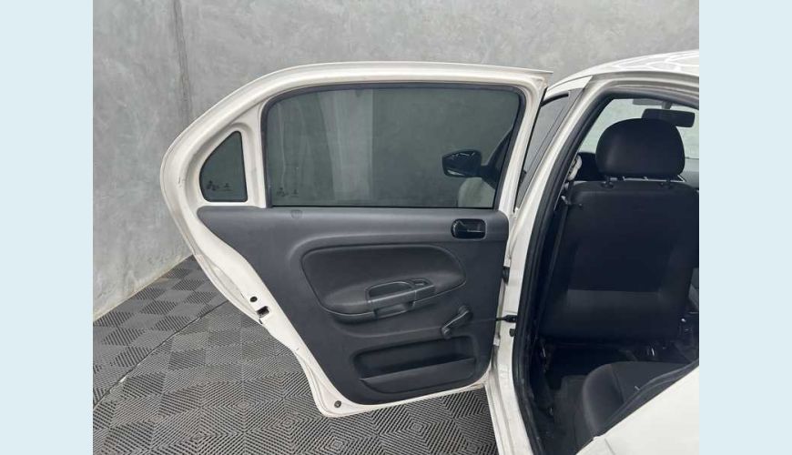 VOLKSWAGEN GOL 1.0 12V FLEX - BRANCO - 2022 Foto 9 (Grande)