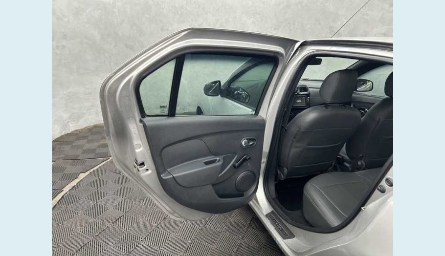 RENAULT LOGAN ZEN 1.0 12V SCE FLEX - PRATA - 2020 Foto 9 (Grande)
