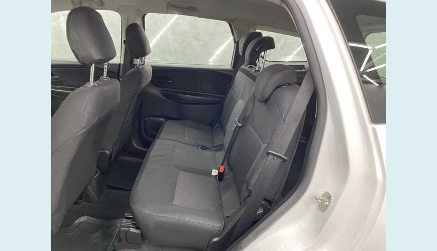 CHEVROLET SPIN LT 1.8 - BRANCO - 2022 Foto 9 (Grande)