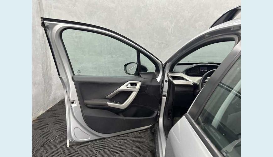 PEUGEOT 2008 ALLURE PACK 1.6 - PRATA - 2022 Foto 9 (Grande)