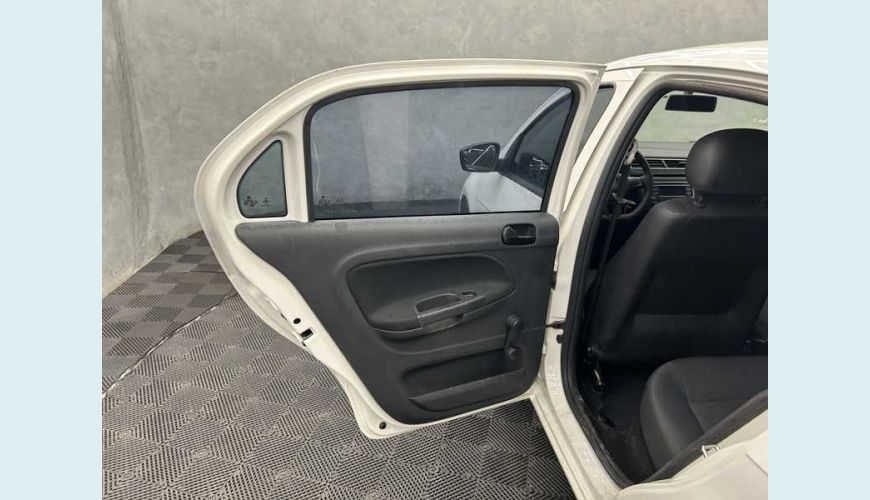 VOLKSWAGEN GOL 1.0 12V FLEX - BRANCO - 2023 Foto 9 (Grande)