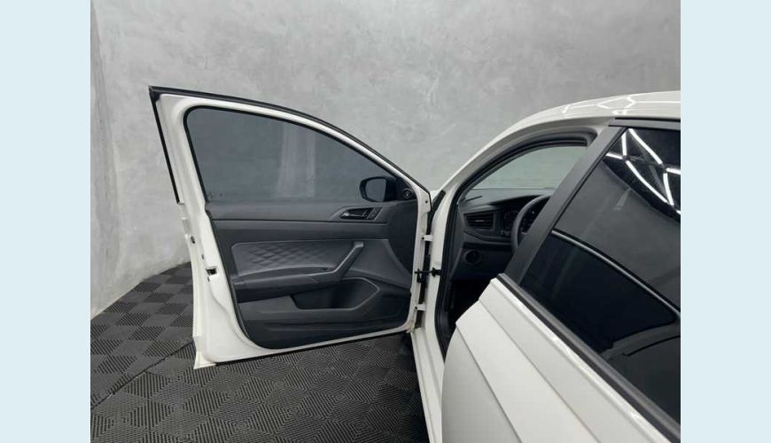 VOLKSWAGEN POLO TRACK 1.0 FLEX 12V 5P - BRANCO - 2023 Foto 9 (Grande)