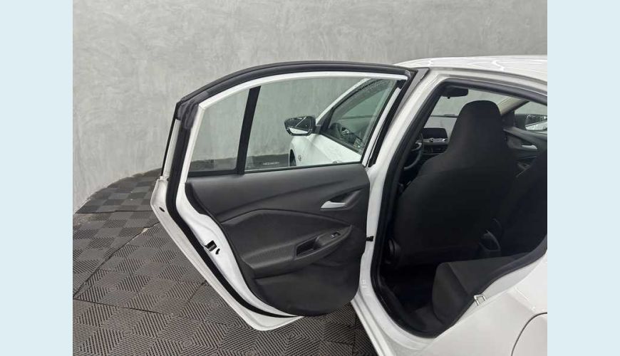 CHEVROLET ONIX 1.0 - BRANCO - 2024 Foto 9 (Grande)