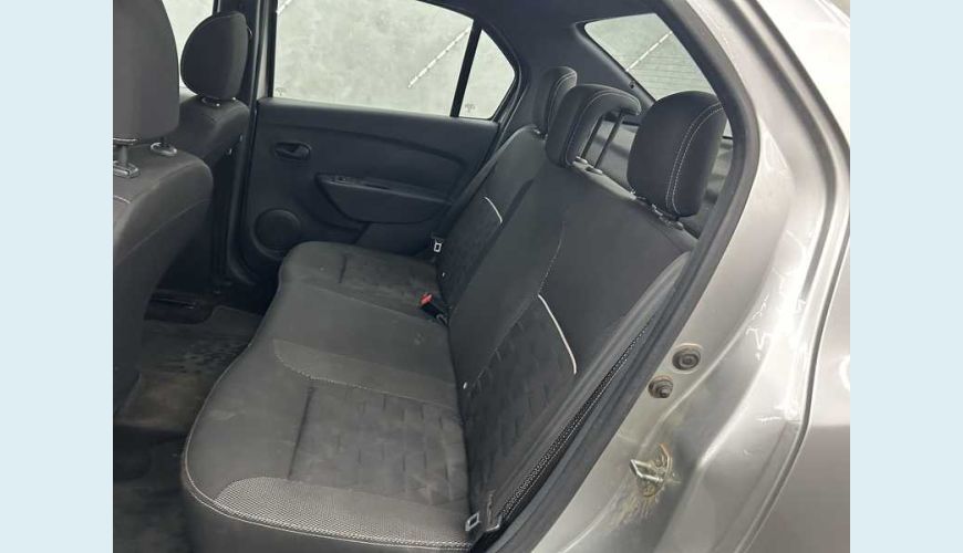 RENAULT LOGAN ZEN 1.0 - PRATA - 2024 Foto 9 (Grande)