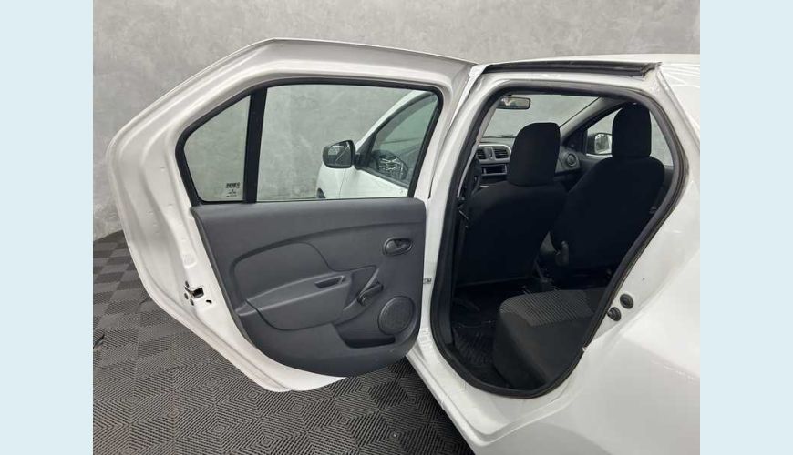 RENAULT LOGAN AUTHENTIQUE 1.0 12V SCE FLEX - BRANCO - 2020 Foto 9 (Grande)