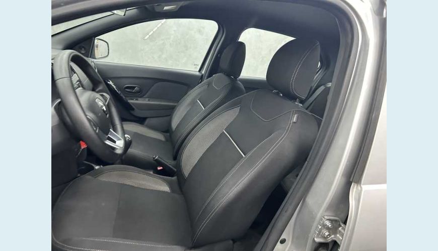 RENAULT LOGAN ZEN 1.0 12V SCE FLEX - PRATA - 2023 Foto 9 (Grande)