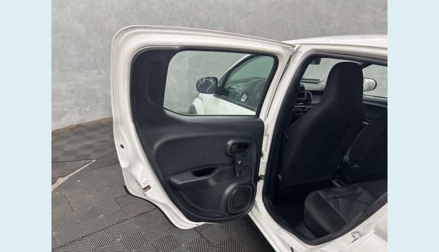 FIAT MOBI LIKE 1.0 FLEX - BRANCO - 2023 Foto 9 (Grande)