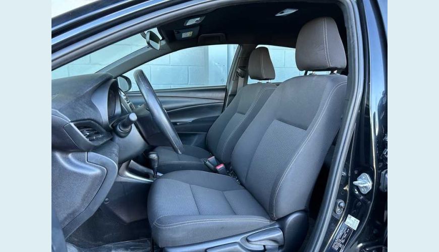 TOYOTA YARIS XL 1.5 FLEX AUT. - PRETO - 2025 Foto 9 (Grande)