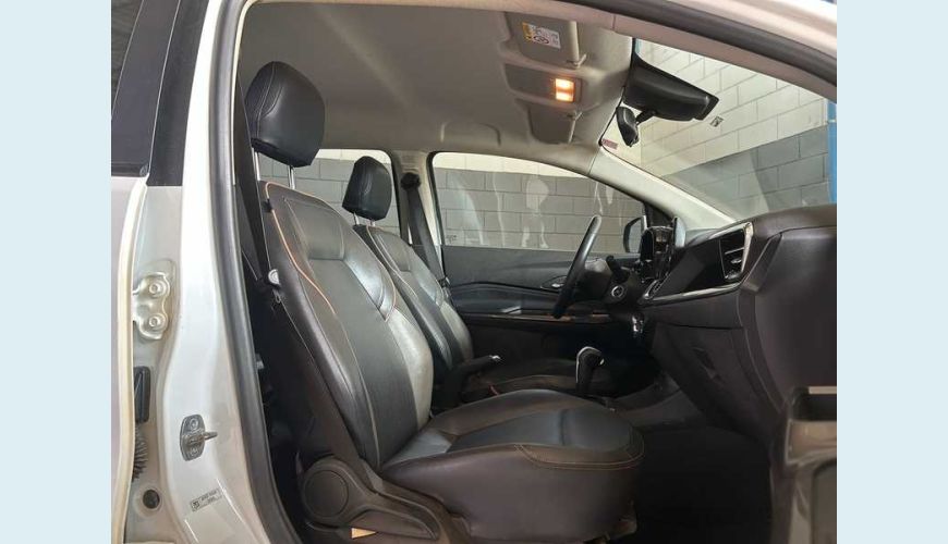 CHEVROLET SPIN PREMIER 1.8 (AUT.) - BRANCO - 2025 Foto 9 (Grande)