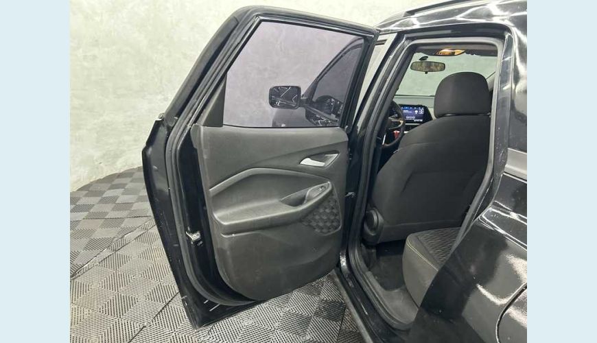 CHEVROLET MONTANA LT 1.2 TURBO - PRETO - 2023 Foto 9 (Grande)