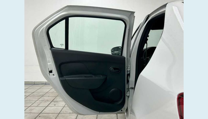 RENAULT LOGAN ZEN 1.0 - BRANCO - 2024 Foto 9 (Grande)
