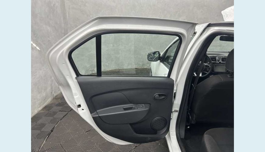 RENAULT LOGAN ZEN 1.0 - BRANCO - 2025 Foto 9 (Grande)