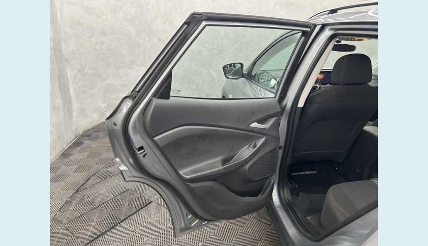 CHEVROLET TRACKER LT 1.0 TURBO (AUT.) - PRATA - 2025 Foto 9 (Grande)