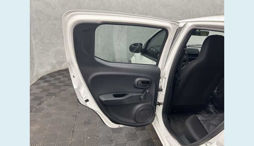 FIAT MOBI LIKE 1.0 FLEX - BRANCO - 2022 Foto 9 (Grande)