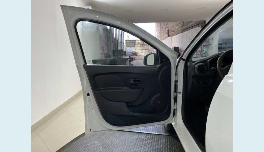RENAULT SANDERO EXPRESSION 1.0 16V FLEX - BRANCO - 2017 Foto 9 (Grande)