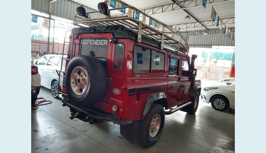 LAND ROVER DEFENDER DIESEL MANUAL 4P - VERMELHO - 2000 Foto 9 (Grande)