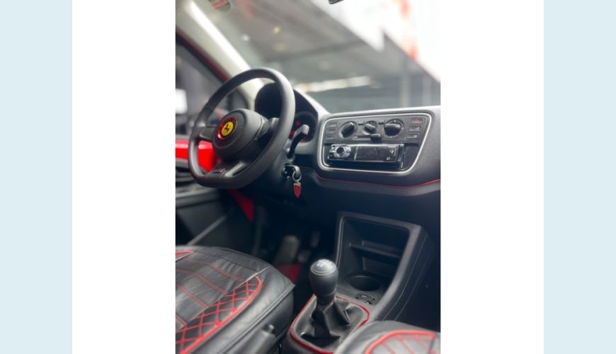 VOLKSWAGEN UP FLEX MANUAL 2P - VERMELHO - 2017 Foto 9 (Grande)