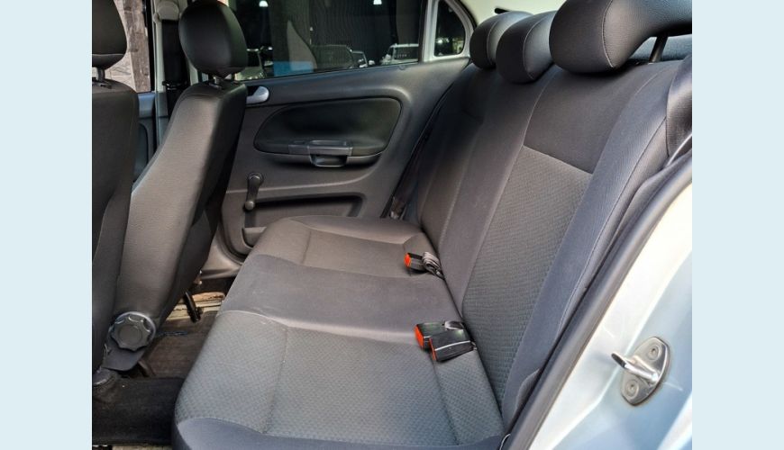 VOLKSWAGEN VOYAGE - PRATA - 2019 Foto 9 (Grande)