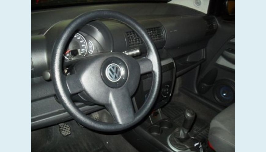 VOLKSWAGEN FOX TREND 4P 1.0 FLEX - PRETO - 2010 Foto 1 (Grande)