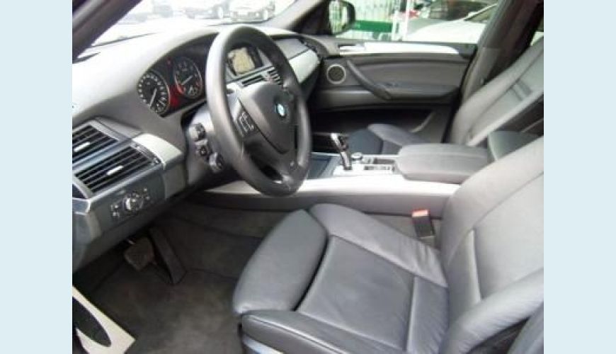 BMW X5 AUT. TIP TRONIC - PRETO - 2011 Foto 1 (Grande)