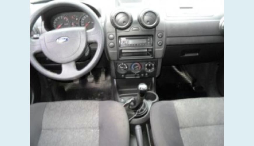 VOLKSWAGEN POLO SEDAN 4P 1.6 - PRATA - 2006 Foto 1 (Grande)