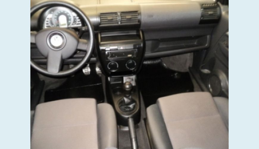 VOLKSWAGEN FOX 4P 1.0 FLEX - PRATA - 2005 Foto 1 (Grande)