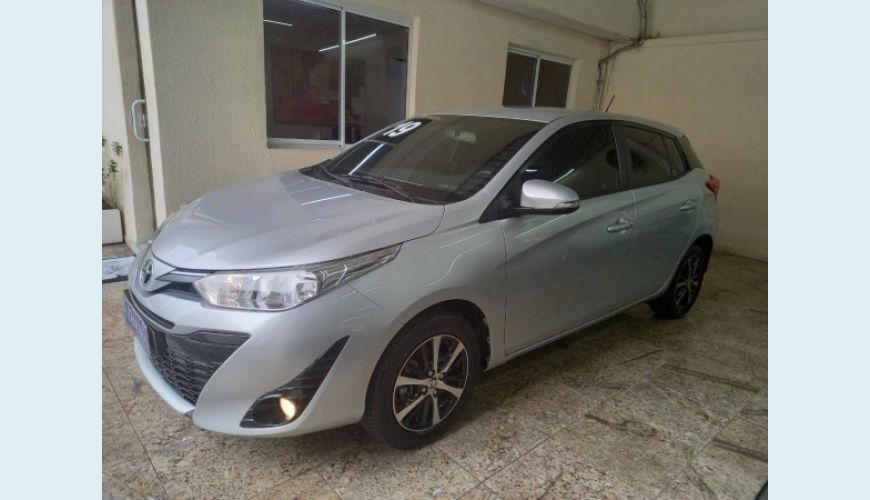 TOYOTA YARIS 1.5 16V FLEX XS MULTIDRIVE - PRATA - 2019 Foto 1 (Grande)