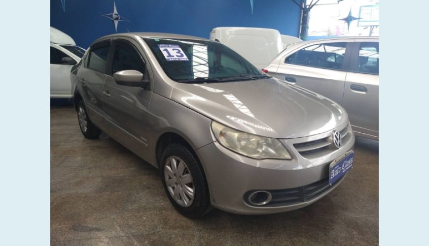 VOLKSWAGEN VOYAGE 1.0 MI 8V FLEX 4P - PRATA - 2013 Foto 1 (Grande)