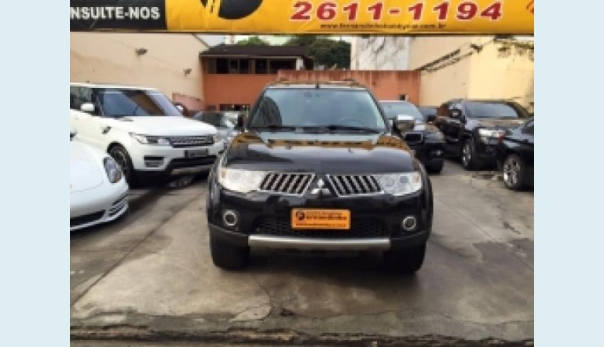 MITSUBISHI PAJERO DAKAR 3.2 HPE 4X4 7 LUGARES 16V TURBO INTERCOOLER DIESEL 4P AUT - PRETO - 2013 Foto 1 (Grande)