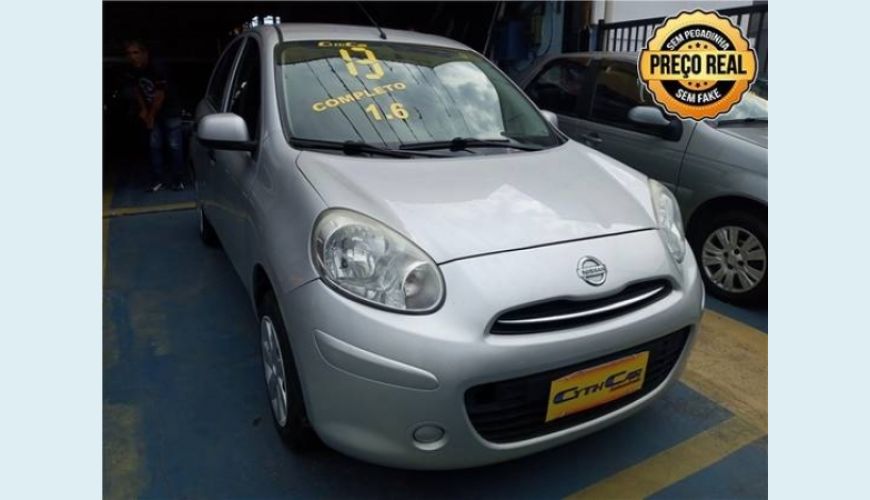 NISSAN MARCH 1.6 S 16V FLEX 4P - PRATA - 2013 Foto 1 (Grande)