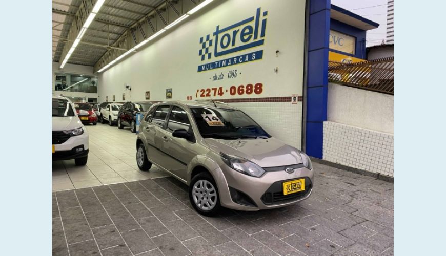 FORD FIESTA 1.0 ROCAM HATCH 8V FLEX 4P - PRATA - 2014 Foto 1 (Grande)