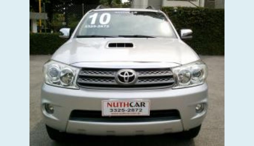 TOYOTA HILUX SW4 3.0 SRV 4X4 7 LUGARES 16V TURBO INTERCOOLER DIESEL 4P AUT. - PRATA - 2010 Foto 1 (Grande)