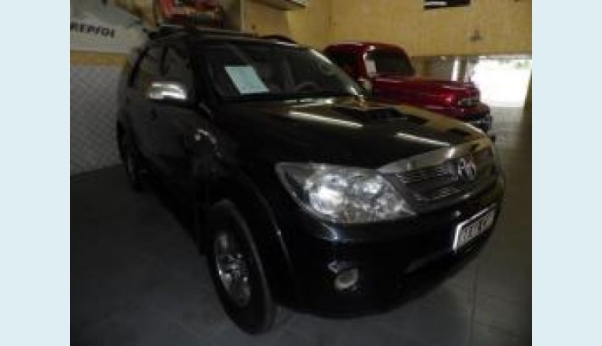 TOYOTA HILUX SW4 3.0 SRV 4X4 16V TURBO INTERCOOLER DIESEL 4P AUT. - PRETO - 2006 Foto 1 (Grande)