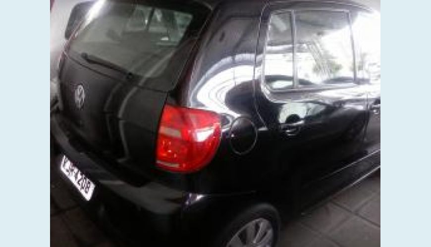 VOLKSWAGEN FOX 1.0 MI TREND 8V FLEX 4P - PRETO - 2011 Foto 1 (Grande)