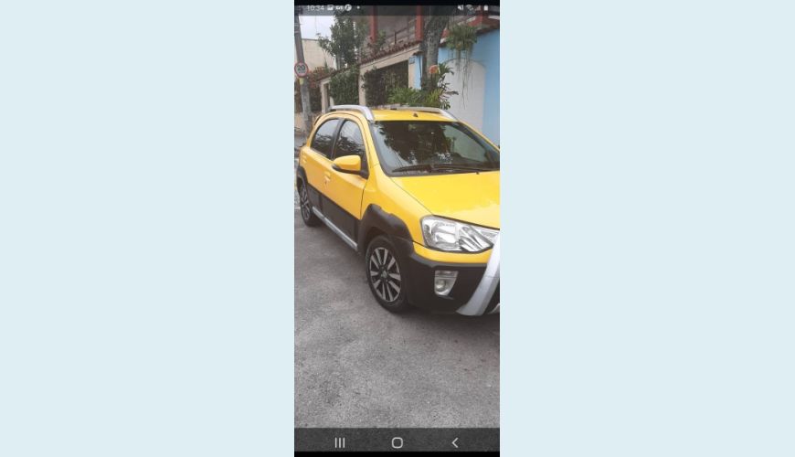 TOYOTA ETIOS CROSS 1.5 16V FLEX 4P - AMARELO - 2014 Foto 1 (Grande)