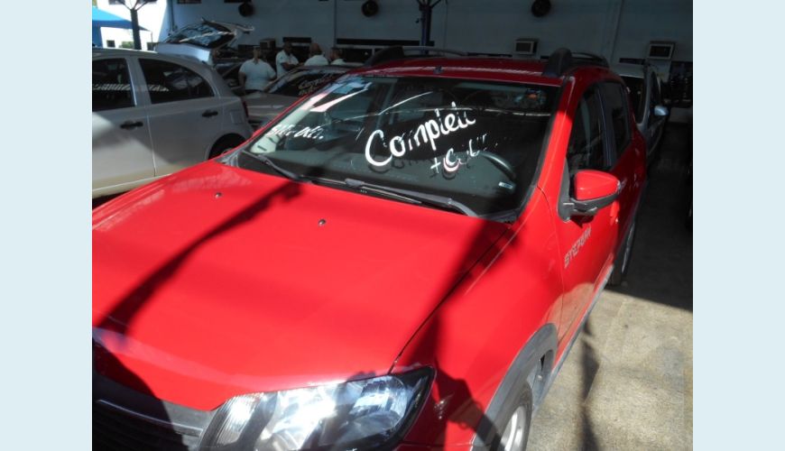 RENAULT SANDERO 1.6 STEPWAY 8V FLEX 4P - VERMELHO - 2017 Foto 1 (Grande)