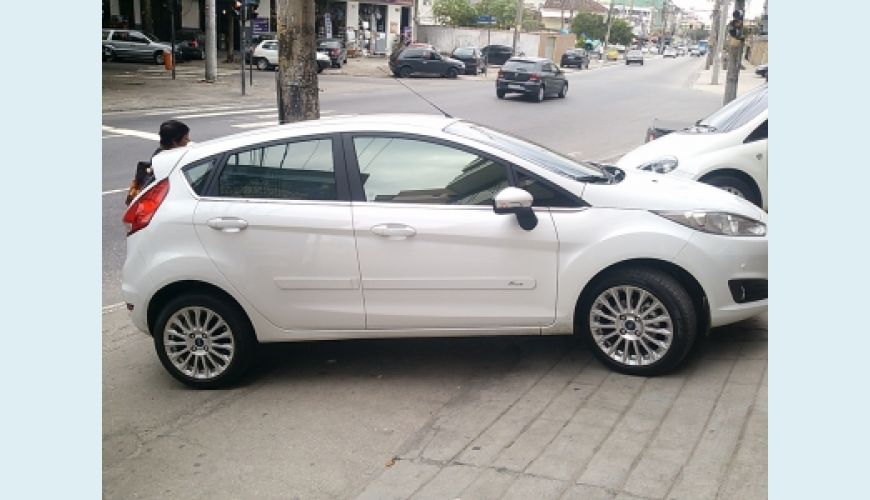 FORD FIESTA TITANIUM 1.6 16V FLEX AUT. - BRANCO - 2014 Foto 1 (Grande)