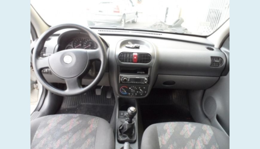 CHEVROLET CORSA 1.8 MPFI MAXX 8V 4P - BEGE - 2005 Foto 1 (Grande)